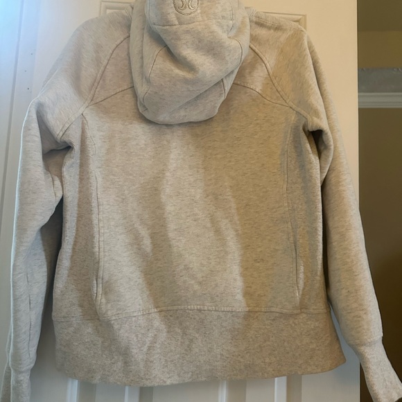 Lululemon Women's Cream Zip-Up Hoodie size 12
Predators logo - Picture 2 of 8